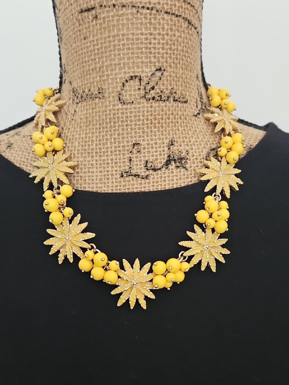 Talbots Necklace.NWT